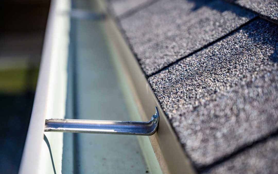 How To Clean Gutters Like a Professional